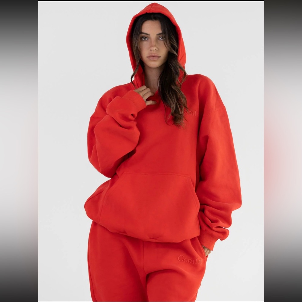 NWT Minimalist Comfrt Hoodie - Crimson Red
